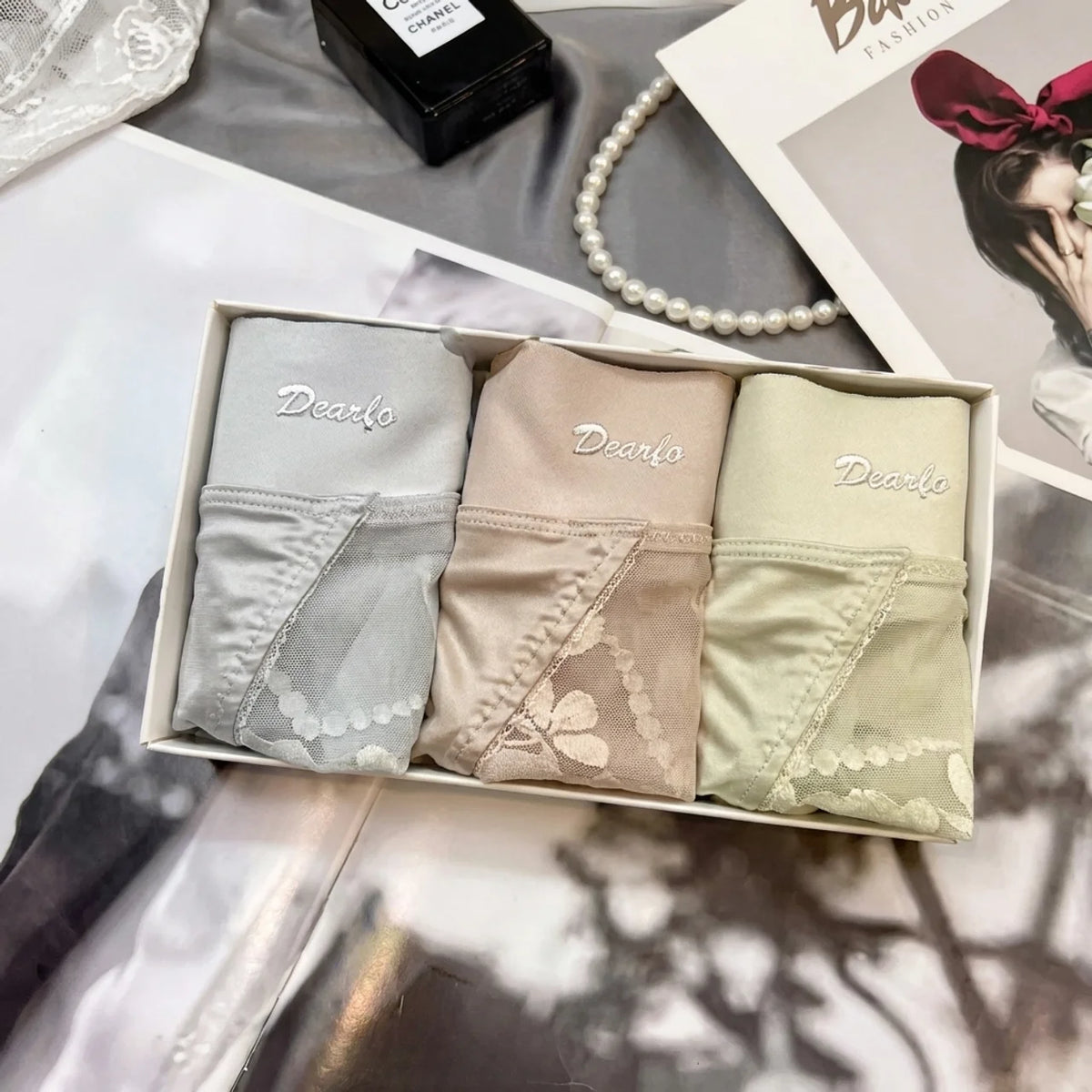 Culotte en Soie Glacée & Dentelle Florale Éléganse Confort et Maintien Lot de 3