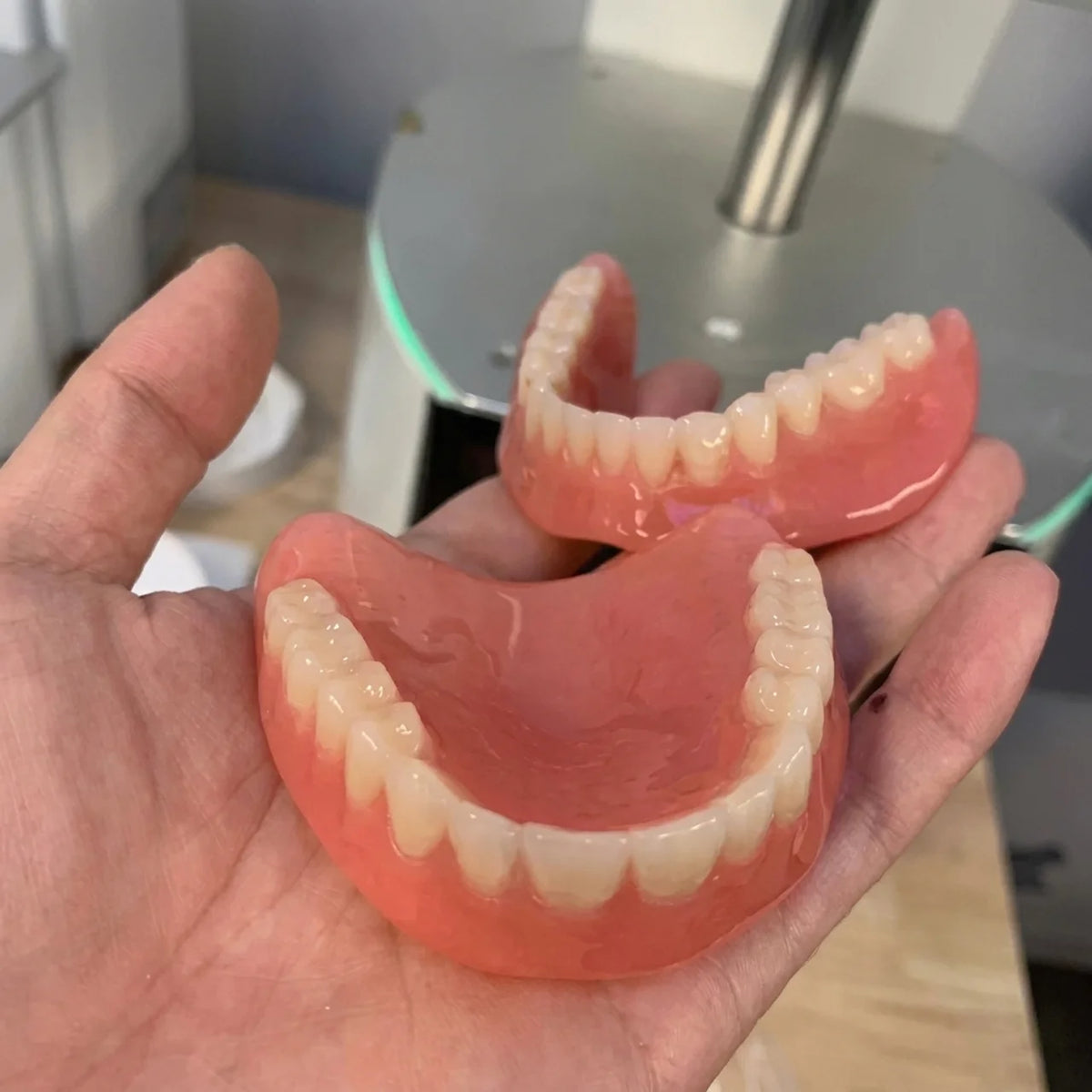 Dentier complet en silicone Dents de remplacement supérieures et inférieures à l’aspect naturel