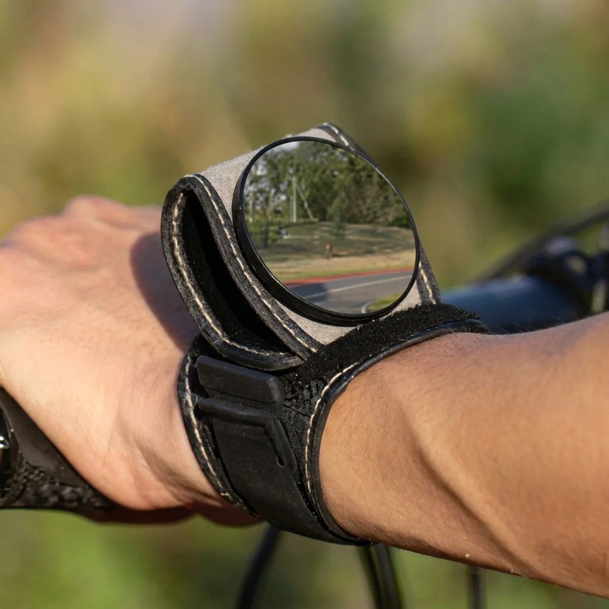 Miroir de Poignet pour Vélo Rétroviseur Cycliste Réglable 360°