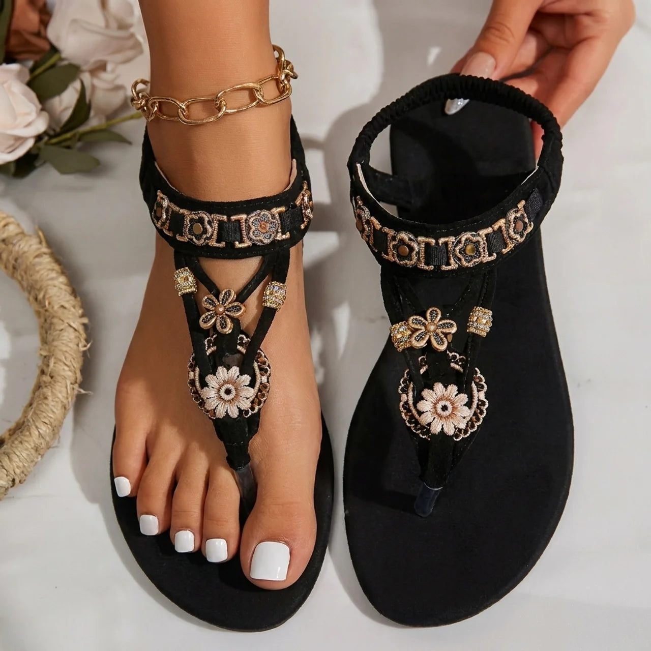 Sandales Plates Bohème à Motifs Fleurs et Perles Style Ethnique